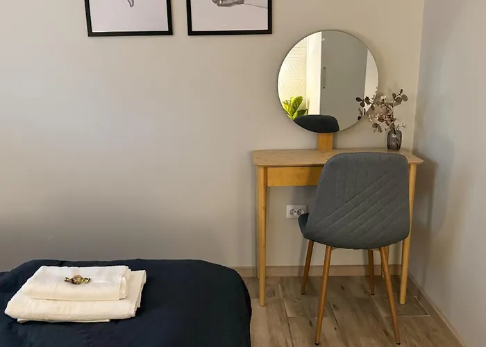 Royal Entire - Haven Warszawa