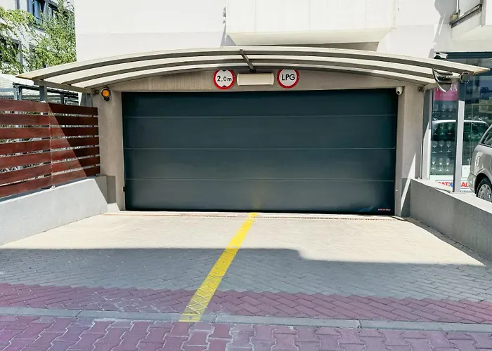 Royal Entire - Haven Warszawa