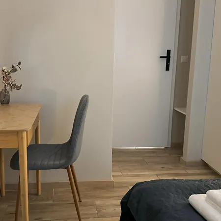 Royal Entire - Haven Apartment Warsaw
