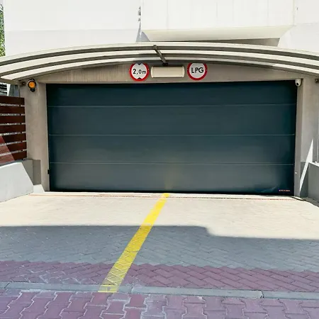 Royal Entire - Haven 바르샤바